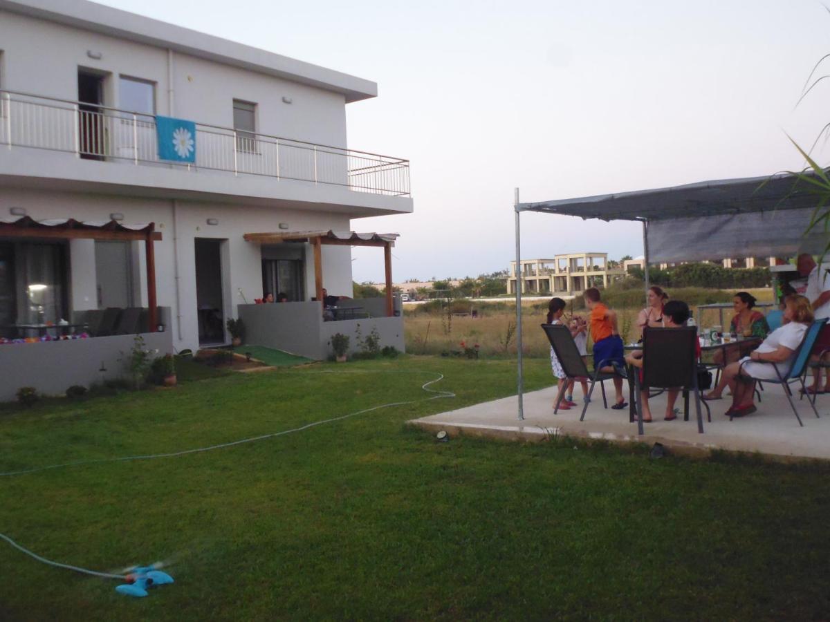 Sea Breeze Apartments Kolymbari Buitenkant foto